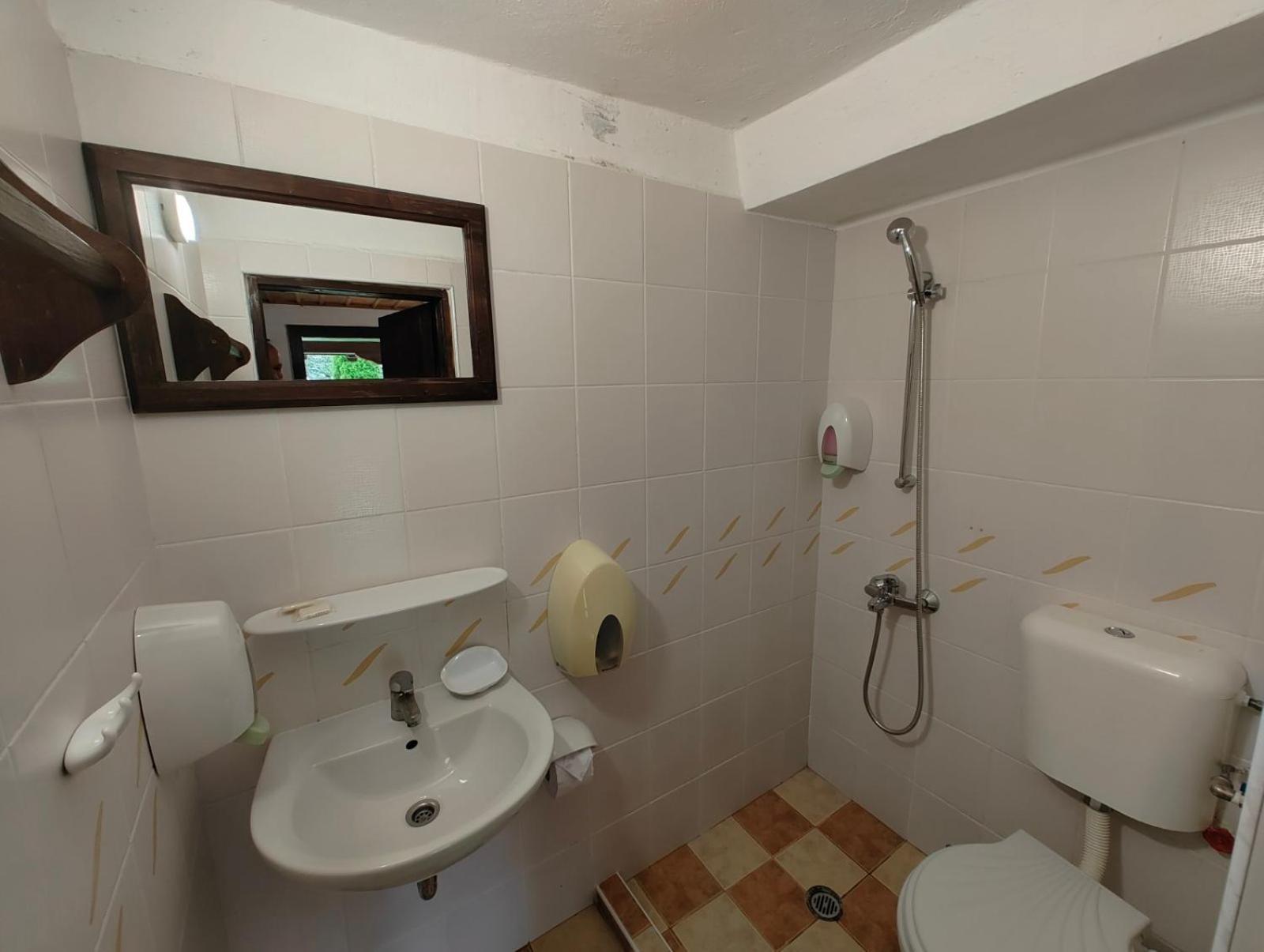 Хаджидимовата Къща Hotel Bozhentsi Ngoại thất bức ảnh