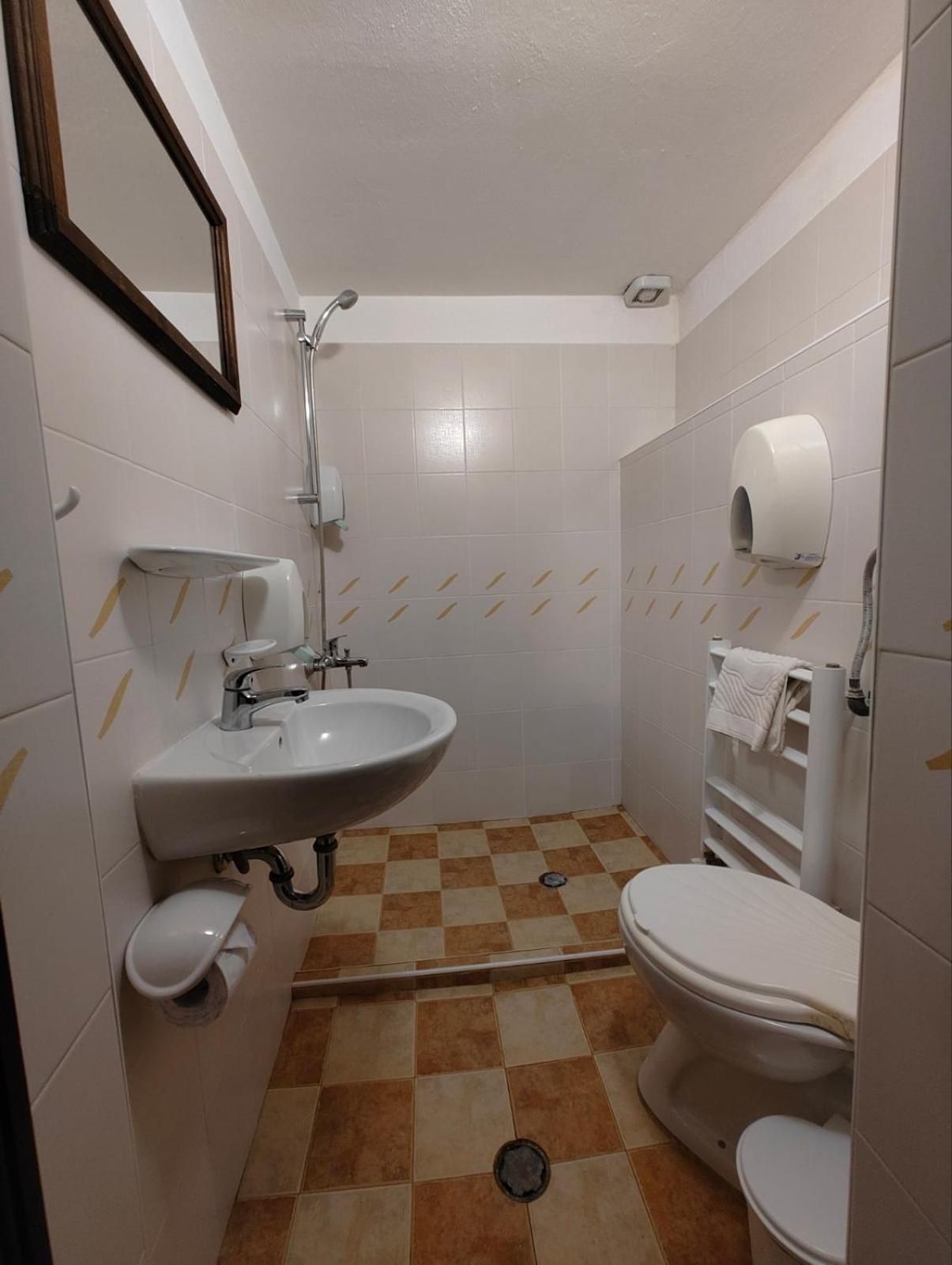 Хаджидимовата Къща Hotel Bozhentsi Ngoại thất bức ảnh